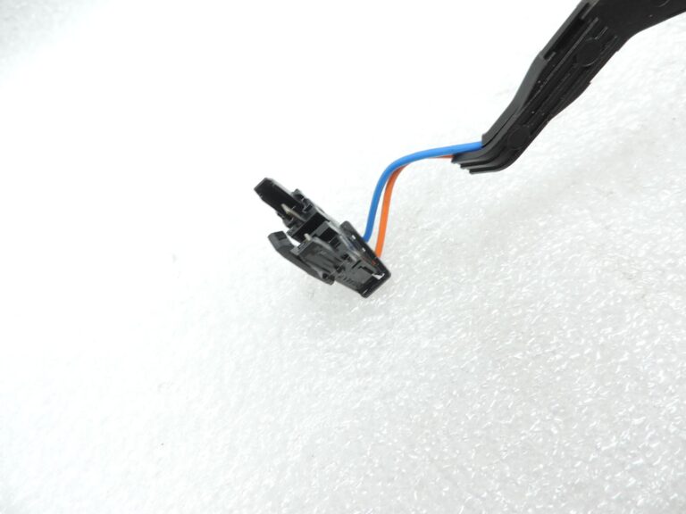 OE BMW G30 G31 GA8HP50Z automātiskās pārnesumkārbas vads