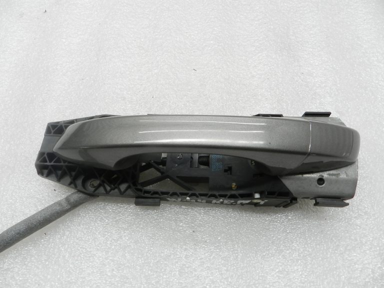 VW Skoda oriģinālā priekšējā kreisā durvju rokturi Z1Z1 A7N, akmens pelēkā metāla krāsā