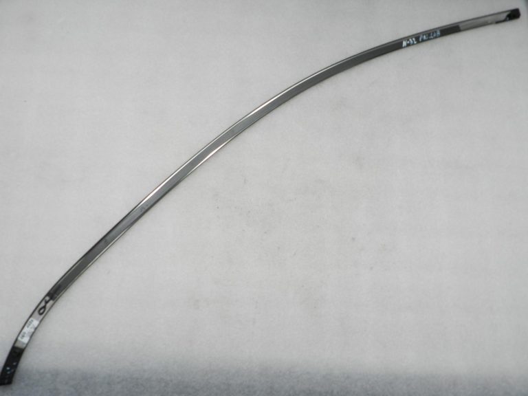 Nissan Qashqai J11 oriģinālā durvju apdares līste, priekšējā labā puse, 802824EA1B