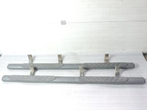Nissan Navara II D40 DOUBLE CAB sānu apmales kreisā + labā 96100EB10A