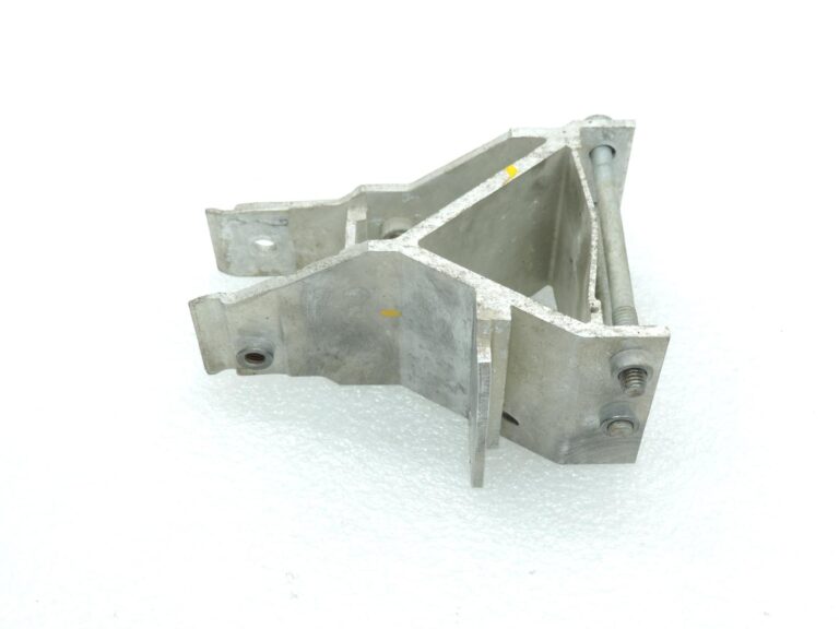 OE BMW F90 G30 G31 G38 G32 radiatora stiprinājuma adapteris (labais) 51117357216