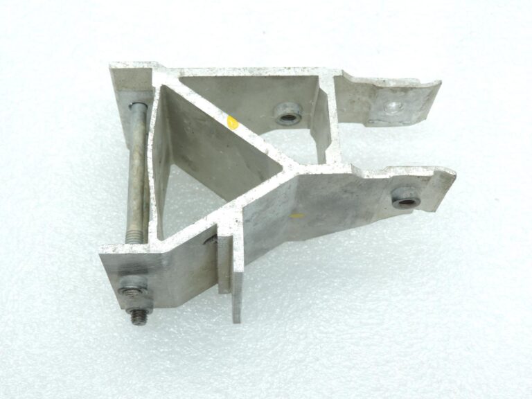 OE BMW F90 G30 G31 G38 G32 radiatora stiprinājuma adapteris (labais) 51117357216