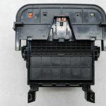 „Nissan X-Trail“ oriģinālā glabāšanas nodalījuma centrālā konsole