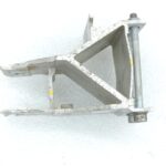 OE BMW F90 G30 G31 G38 G32 radiatora stiprinājuma adapteris (kreisais) 51117357215