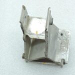 OE BMW F90 G30 G31 G38 G32 radiatora stiprinājuma adapteris (kreisais) 51117357215