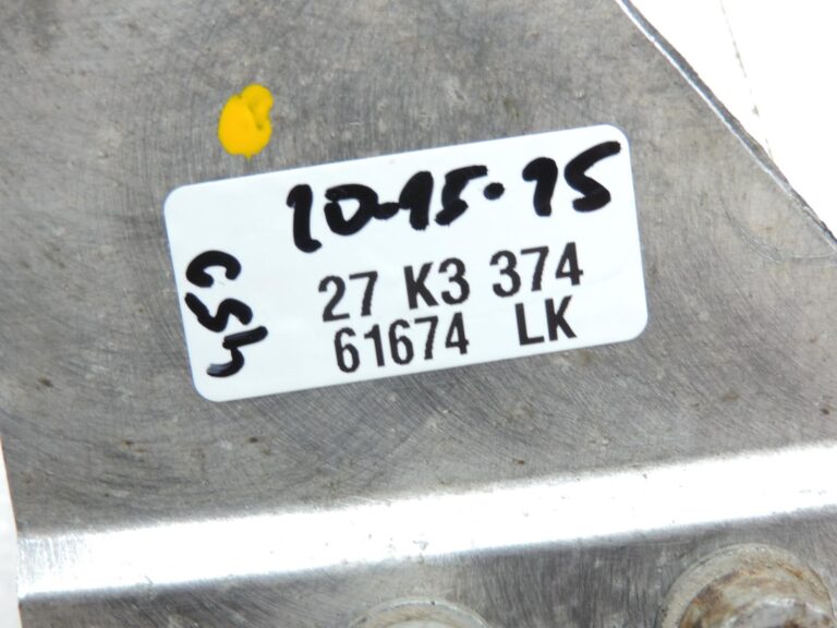 OE BMW F90 G30 G31 G38 G32 radiatora stiprinājuma adapteris (kreisais) 51117357215