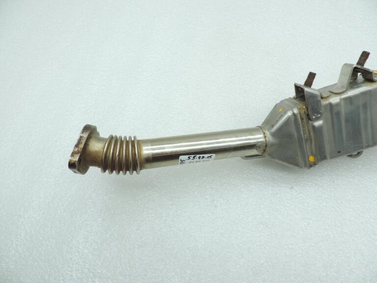 OE BMW G30, G31, G11, G12 dīzeļdzinēju B47 AGR radiators 11718576473