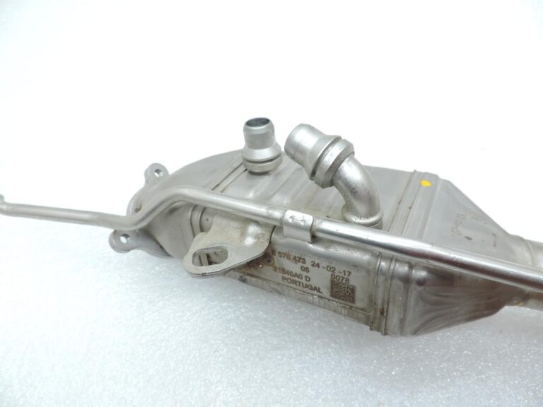 OE BMW G30, G31, G11, G12 dīzeļdzinēju B47 AGR radiators 11718576473
