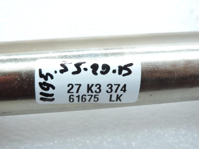 OE BMW G30, G31, G11, G12 dīzeļdzinēju B47 AGR radiators 11718576473