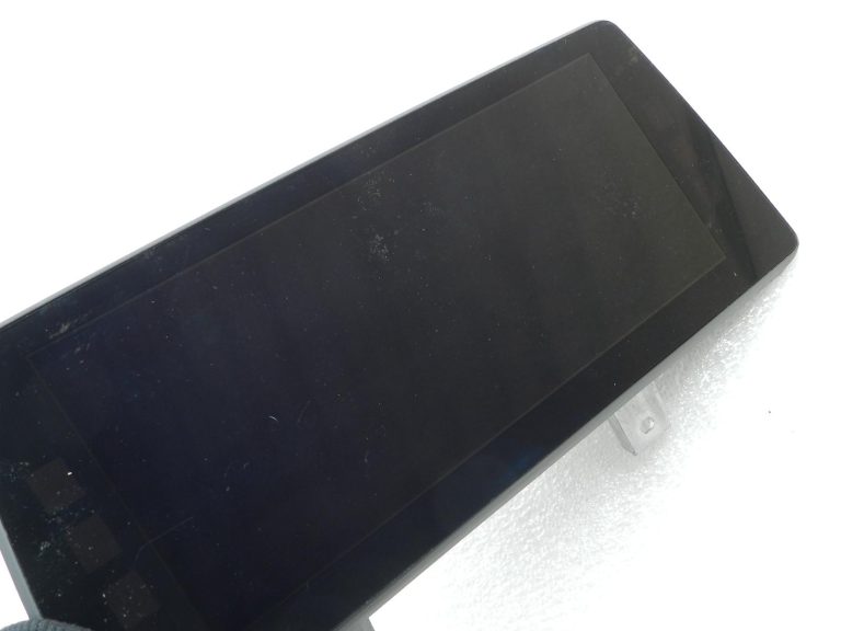 BMW G30 520D oriģinālais ekrāns 65508781408