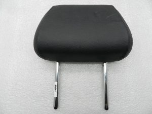 BMW G30 520D oriģinālā galvas balsta aizmugurē pa vidu 52207452207