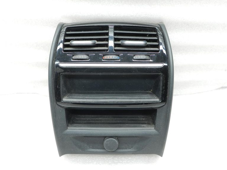 BMW G30 520D oriģinālā svaigā gaisa restes apdare centrālajai konsolei 51166833787