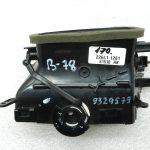 BMW G30 520D oriģinālais vidējais gaisa izplūdes atvērums labajā pusē 64229329579