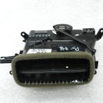 BMW G30 520D oriģinālais vidējais gaisa izplūdes atvērums labajā pusē 64229329579