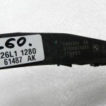 BMW G30 520D oriģinālā durvju ārējā roktura kronšteins, priekšā pa labi