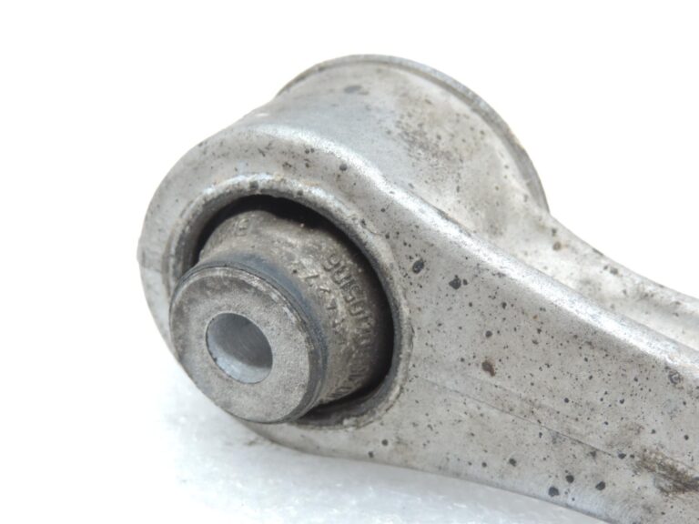 OE BMW G30 G31 G38 G32 priekšējais augšējais šķērssviras kronšteins 31106861185 6861185