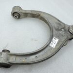 OE BMW G30 G31 G38 G32 priekšējais augšējais šķērssviras kronšteins 31106861185 6861185