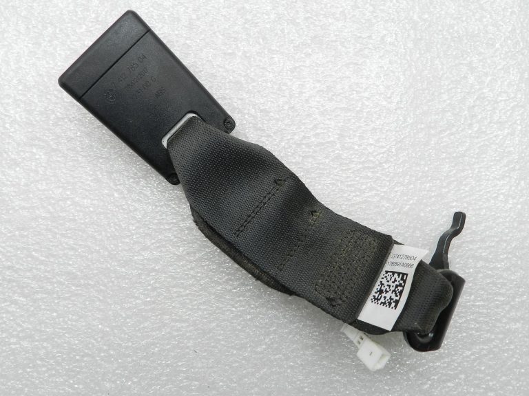 BMW G30 520D oriģinālā drošības jostas sprādze aizmugurē pa vidu 72117412785