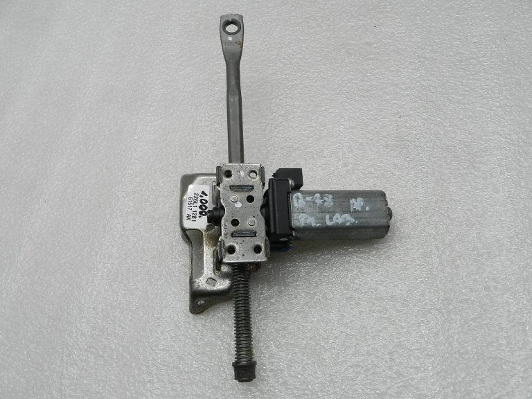 BMW G30 520D oriģinālais priekšējā sēdekļa augstuma regulēšanas piedziņas motors (labais), 52107454054