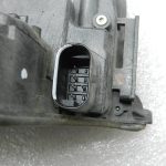 BMW G30 520D oriģinālā aizmugurējā labās puses durvju slēdzene 51227477698