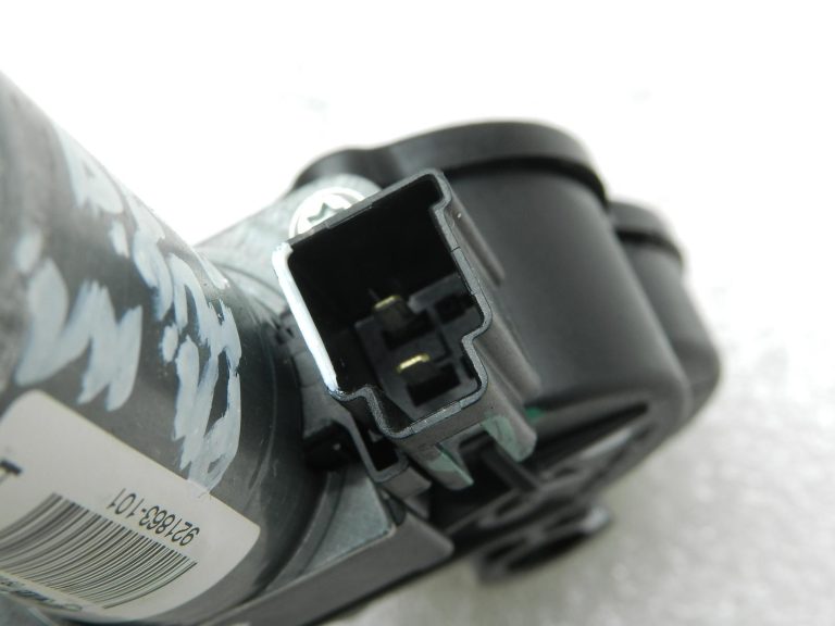 BMW G30 520D oriģinālais sēdekļa augstuma regulēšanas servodzinējs 52107314218