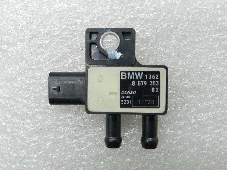 BMW G30 520D oriģinālais izplūdes gāzes spiediena sensors 13628579353