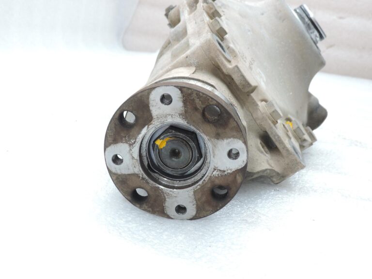 BMW F34 G26 G30 G31 G14 G15 X-Drive priekšējās ass pārnesumkārba i=2,93 8635703
