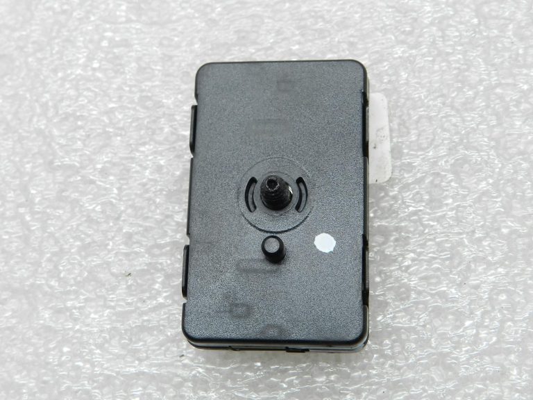 BMW G30 520D oriģinālais antenas pastiprinātājs 65209325723
