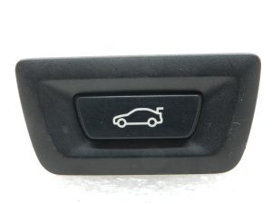 BMW G30 520D oriģinālais bagāžnieka vāka atvēršanas slēdzis