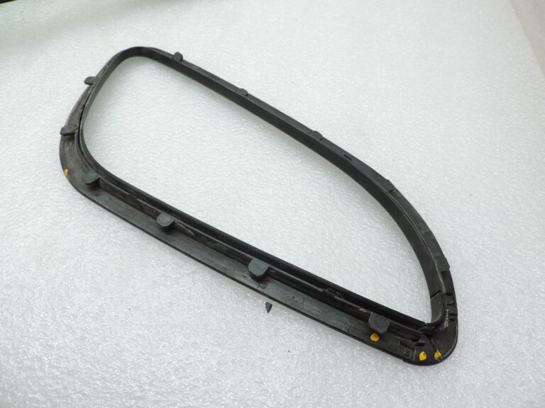 Smart ForTwo W450 aizmugurējais labais trīsstūrveida logs 0000652V013