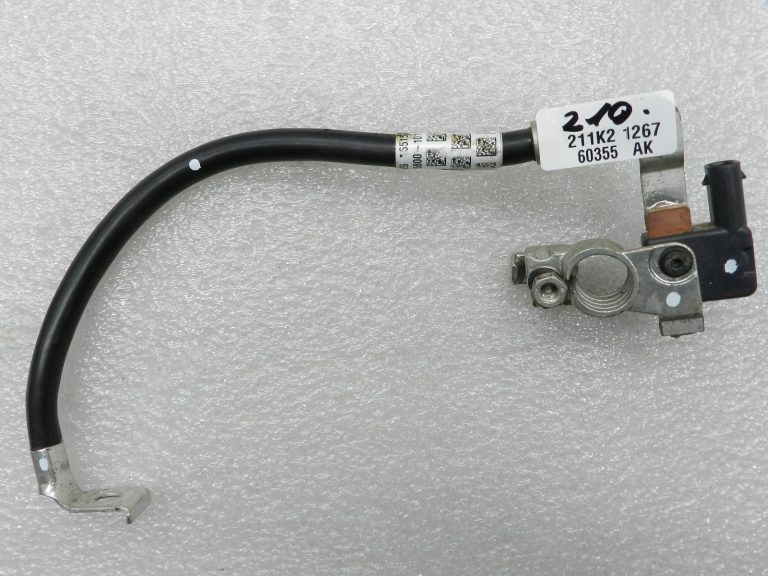 BMW G30 520D oriģinālais akumulatora mīnus vads 61218736083