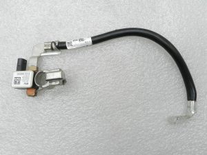 BMW G30 520D oriģinālais akumulatora mīnus vads 61218736083