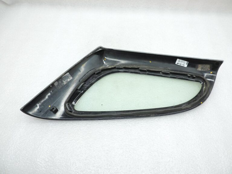 Smart ForTwo W450 aizmugurējais labais trīsstūrveida logs 0000652V013