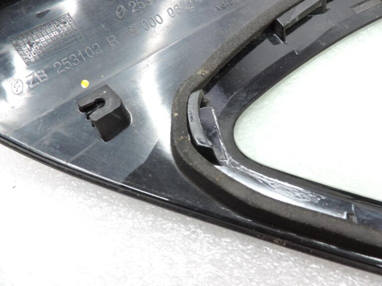Smart ForTwo W450 aizmugurējais labais trīsstūrveida logs 0000652V013