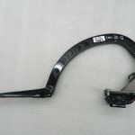 BMW G30 520D oriģinālais aizmugurējās durvju eņģis (labajā pusē) BLACK SAPPHIRE METALLIC (475)