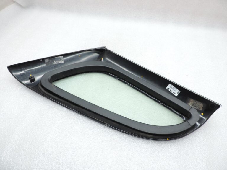 Smart ForTwo W450 aizmugurējais labais trīsstūrveida logs 0000652V013