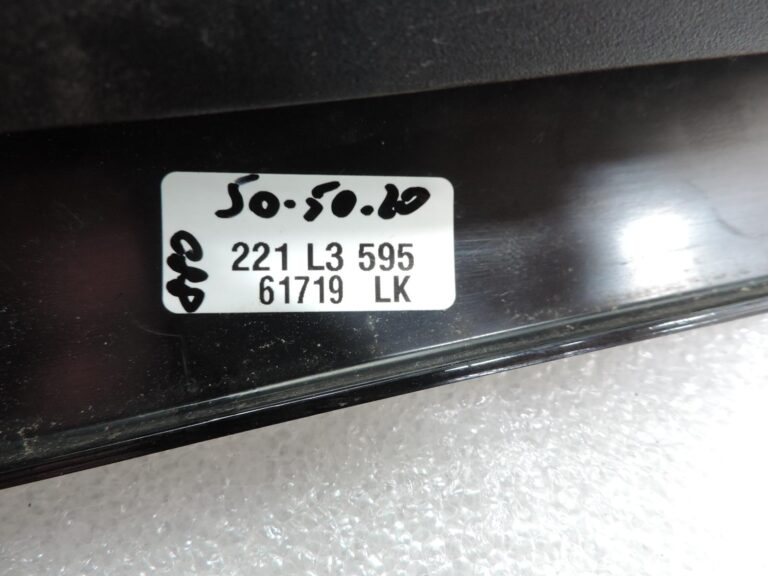 Smart ForTwo W450 aizmugurējais labais trīsstūrveida logs 0000652V013