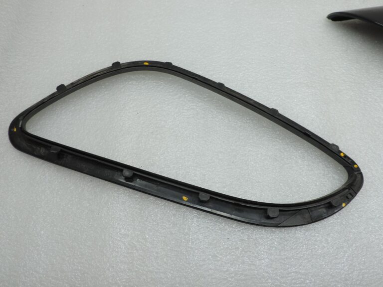 Smart ForTwo W450 aizmugurējais kreisais trīsstūrveida logs 0000651V010