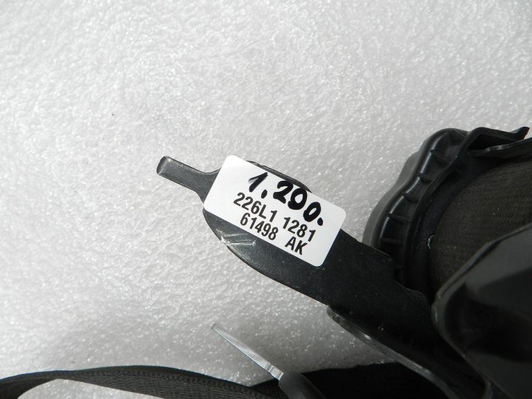 BMW G30 520D Oriģināla drošības josta aizmugurē labajā vai kreisajā pusē