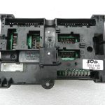 BMW G30 520D oriģinālā drošinātāju kaste, strāvas sadalītājs 61146837092