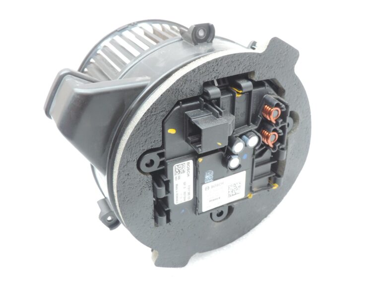 OE BMW F90 G30 G31 G38 G32 apkures ventilatora motors 64116836881