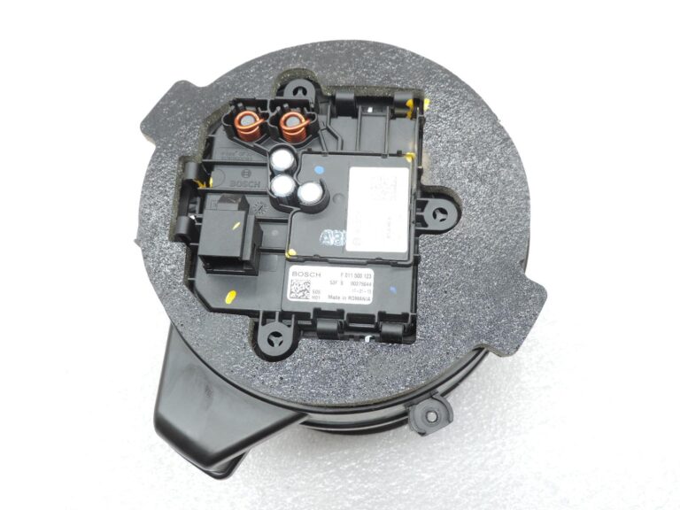 OE BMW F90 G30 G31 G38 G32 apkures ventilatora motors 64116836881