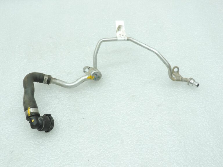 OE BMW G30, G31, G01, G02 dīzeļdzinēja B47 dzesēšanas šļūtene 11538576311