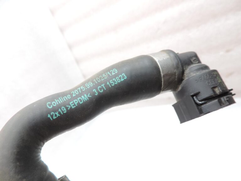 OE BMW G30, G31, G01, G02 dīzeļdzinēja B47 dzesēšanas šļūtene 11538576311