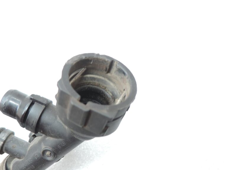 OE BMW G30, G31, G11, G12 dīzeļdzinējs B47 dzesēšanas šķidruma caurule 17128572913