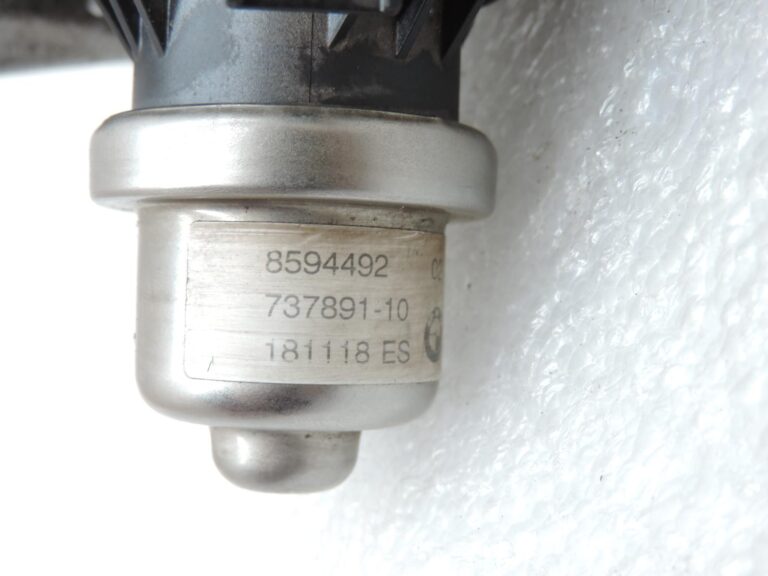 OE BMW G30, G31, G11, G12 dīzeļdzinēja EGR vārsts 11718594492