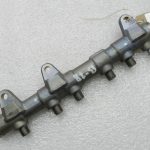BMW G30 520D oriģinālā degvielas iesmidzināšanas josla 13538514154