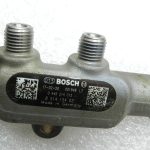 BMW G30 520D oriģinālā degvielas iesmidzināšanas josla 13538514154