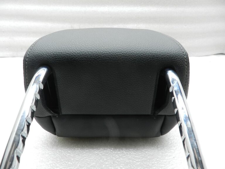 BMW G30 520D oriģinālais priekšējais galvas balsta pēdiņas apvalks no ādas 52107452010