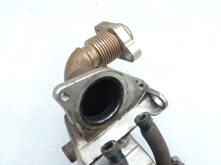 OE BMW G30, G31, G11, G12 dīzeļdzinēju AGR dzesētājs 8596444